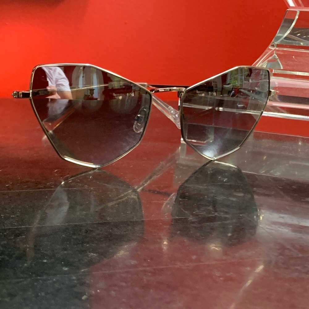 KENDALL + KYLIE Metal Cat-Eye Sunglasses BRAND NEW! Jenner $160 RETAIL - Picture 2 of 16